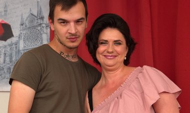 Big Breasted BBW Doing Her Toy Boy