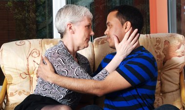 Horny Mature Slut Fucking A Younger Guy