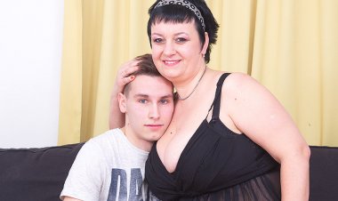 This Big Mama Loves Fucking And Sucking