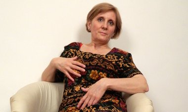 Naughty Housewife Playing With Her Pussy