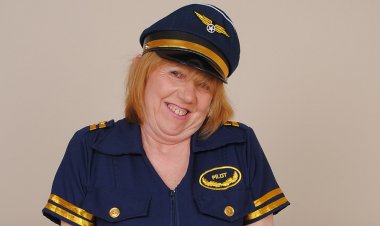 Horny British Mature Redhead Masturbating