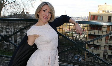 Hot French Mom Getting Fucked up the Ass