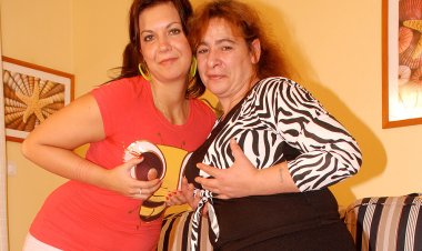 Horny Tall Babe Doing A Nughty Mature Lesbian