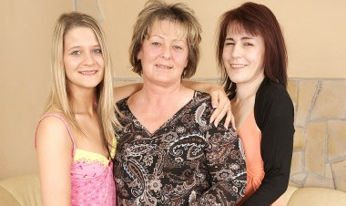 Three Old And Young Lezzies Take It To Town