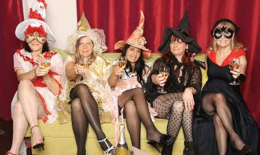 Its A Steaming Old And Young Lesbian Halloween Party