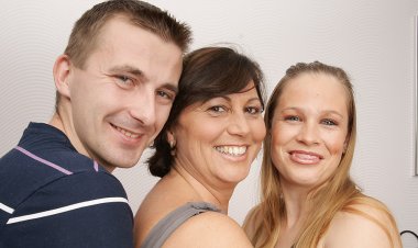 Horny Housewife And Hot MILF In Threesome