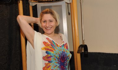 Two amateur mature sluts are the centerpiece in this gang bang