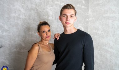 Fucking my stemom while my dads at work