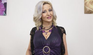 Horny housewife gets what she want