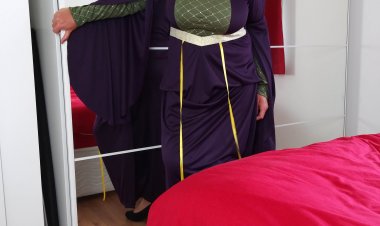 Horny big breasted Camilla loves to suck the cum out of her lover