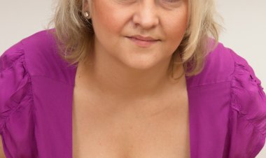 Big breasted housewife feeling a bit frisky