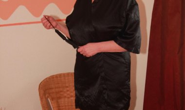 Naughty mature lady playing all alone