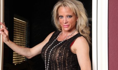 Horny American housewife playing with her toy