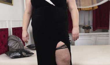 Huge breasted mature BBW getting it in POV style