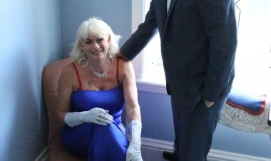 After a wedding this mature couple got so horny they just needed to fuck like bunnies