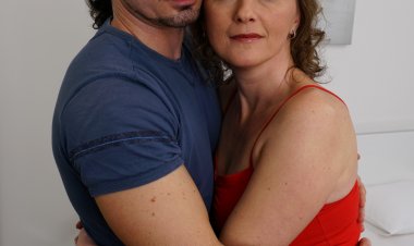 Kinky housewife getting wet and wild