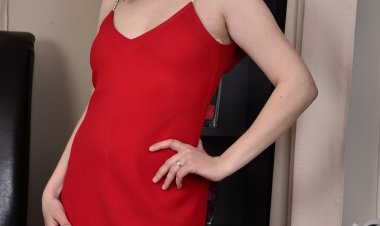 Unshaved Canadian mom playing with herself