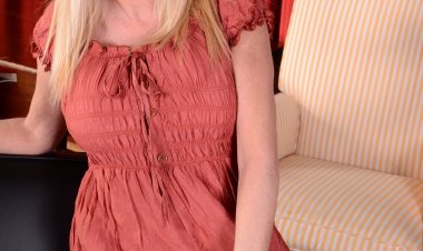 Horny big breasted American housewife playing alone