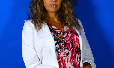 This naughty housewife loves to get frisky