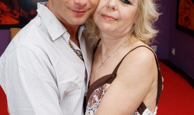 Horny mature slut getting ready for some dirty fun