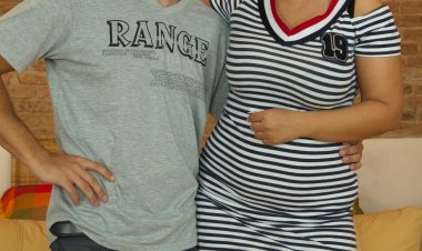 hot mom Eva fooling around with her toy boy