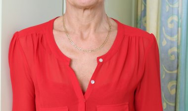 Naughty British mature lady getting horny