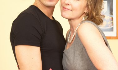 This cockhungry housewife needs to get herself some action