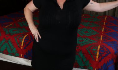 Huge breasted American BBW playing with herself