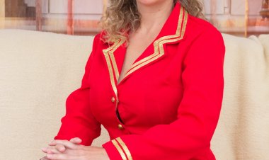 This naughty housewife loves to play when she is alone