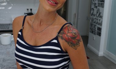 Hot steamy MILF taking a bath and off to bed