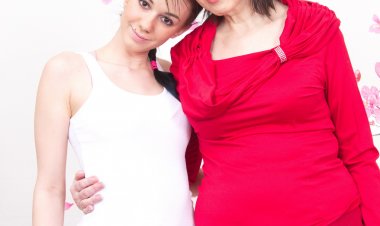 Horny old and young lesbian couple playing with eachother