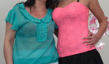 Hot babe playing around with a naughty older lesbian