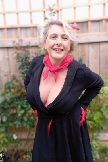 Big breasted Camilla Creampie fucks and sucks hard