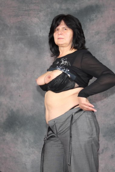 Check out this horny mature slut play all alone