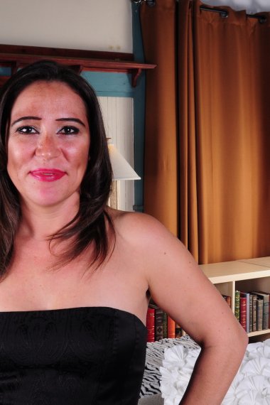 Horny American housewife getting dirty