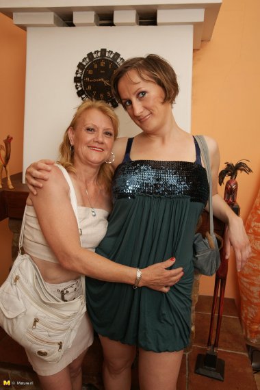 These naughty housewives love licking and playing