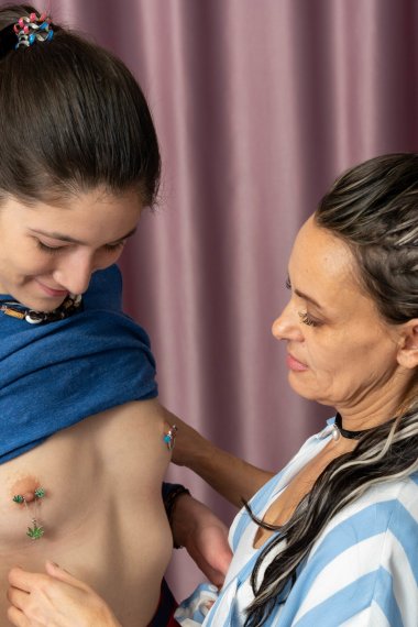 Tasting my stepmoms pussy after shopping