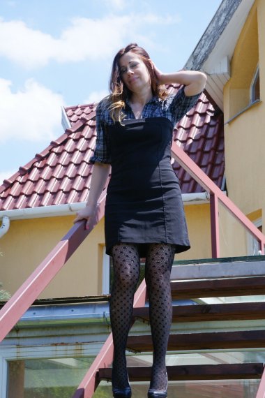 Horny housewife playing in her garden