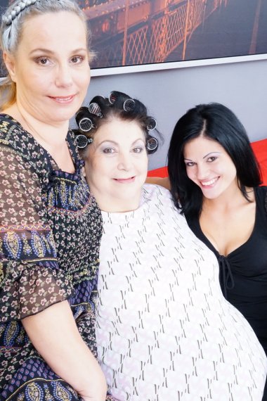 Three old and young lesbians making it big