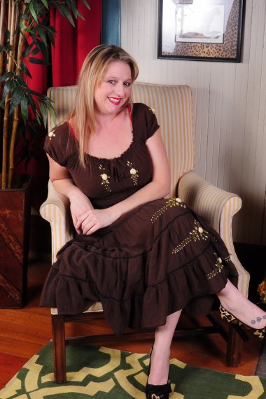 American mom showing off her hard nipples