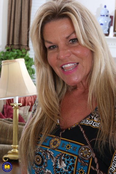 Horny American housewife getting wet