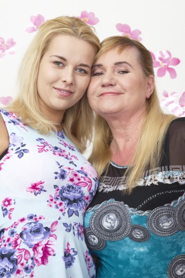 Hot babe getting seduced by a chubby mature lesbian