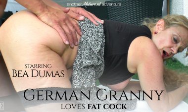 German granny Bea Dumas loves to fuck & suck a fat cock