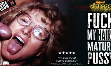 Young guy fucking mature hairy nympho Ricarda in this amateur vintage adult classic